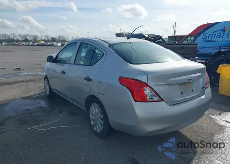 2013 Nissan Versa 1.6 S из США, поврежденный, VIN 3N1CN7AP3DL860487